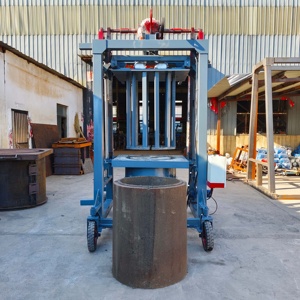 Macchina per la produzione di anelli per tombini prefabbricati, attrezzatura automatica per lo stampaggio di coperture e anelli in cemento per sistemi di fognature e drenaggio - Product Image 4