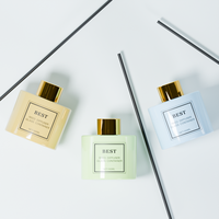 Bouteilles diffuseurs de parfum en verre de luxe de 50 ml et 100 ml en gros avec bouchon doré et bouchon à vis pour diffuseur d'huiles aromatiques, logo personnalisé
