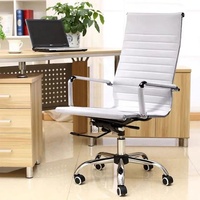 Fauteuil de bureau ergonomique moderne de luxe en cuir blanc, pivotant à 360°, inclinable et réglable en hauteur pour la maison, le bureau ou la chambre.