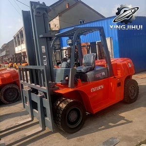 Chariot élévateur HELI CPCD70 7 tonnes, chariot élévateur d'occasion, Chine, 7 tonnes, moteur ISUZU C240, machine d'occasion, d'occasion, à essence, 7000 kg - Product Image 2