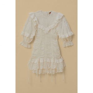 Nouvelle Collection : Robe Courte Sexy à Manches Longues, Couleur Unie, avec Découpes et Lacets – Modèle Automne. - Product Image 1