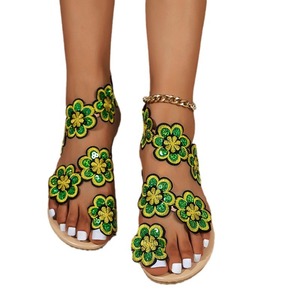 Scarpe da <span class=keywords><strong>donna</strong></span> di moda taglia <span class=keywords><strong>43</strong></span> nuove pantofole a fondo piatto da esterno <span class=keywords><strong>sandali</strong></span> da <span class=keywords><strong>donna</strong></span> in stile bohémien - Product Image 4