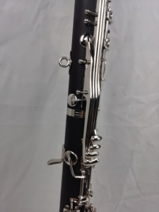 <span class=keywords><strong>Clarinete</strong></span> bajo <span class=keywords><strong>de</strong></span> alta calidad Eastern Music Bb19 con llaves, tipo Selmer, cuerpo <span class=keywords><strong>de</strong></span> ebonita niquelada con acabado <span class=keywords><strong>de</strong></span> textura <span class=keywords><strong>de</strong></span> madera para interpretación. - Product Image 3
