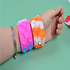 <span class=keywords><strong>Pulsera</strong></span> de silicona creativa de 22 cm con ventosa, diseño de succión reforzada, juguete antiestrés, <span class=keywords><strong>pulsera</strong></span> de descompresión para relajarse - Product Image 2