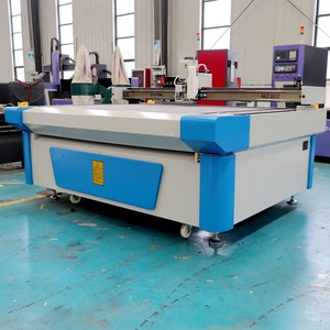 Machine de découpe informatisée CNC à couteau oscillant pour sacs à chaussures en cuir et <span class=keywords><strong>mousse</strong></span> - Product Image 4