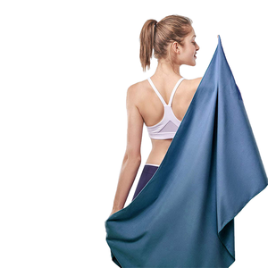 <span class=keywords><strong>Serviette</strong></span> de sport double face absorbante à séchage rapide portable pour le football de fitness de yoga avec aimant - Product Image 1