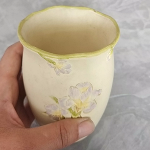 Porte-stylo personnalisé en résine avec compartiments de rangement en forme de fleur d'<span class=keywords><strong>iris</strong></span> ajoutant une touche de grâce à votre bureau - Product Image 5