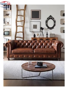 Sofá de Cuero Marrón con Diseño Americano de Inspiración Vintage, Estructura de Madera Sólida y Resistente, Acolchado de Esponja de Alta Densidad - Product Image 2