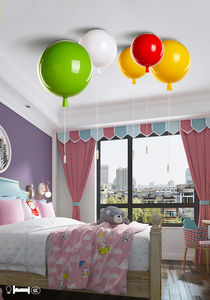 Lampe de <span class=keywords><strong>plafond</strong></span> LED E27 pour chambre d'enfant, décoration de la maison, avec interrupteur, luminaire suspendu en acrylique coloré en forme de <span class=keywords><strong>ballon</strong></span> pour chambre d'enfant - Product Image 2