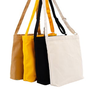 Sac fourre-tout EcoDari en toile blanche avec bandoulière réglable, motif lettres, minimaliste, décontracté, sac à bandoulière quotidien unisexe, taille moyenne - Product Image 1