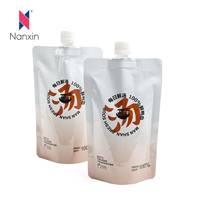 Pochettes souples de 200 ml de qualité alimentaire pour boissons avec bouchon verseur et embout de succion, emballage efficace pour l'eau, 100 pièces par emballage