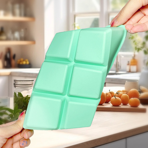 Bán buôn 6 khoang <span class=keywords><strong>Ice</strong></span> <span class=keywords><strong>Cube</strong></span> khuôn BPA free Silicone <span class=keywords><strong>Ice</strong></span> <span class=keywords><strong>Cube</strong></span> khay với Silicone Nắp - Product Image 3