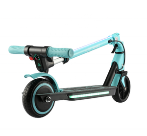 Patinete Eléctrico Plegable Portátil para Niños y Adolescentes, Patinete de Dos Ruedas de 6.5 Pulgadas, Juguete para Exteriores con Luz Intermitente y Música Bluetooth - Product Image 4