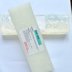Base <span class=keywords><strong>de</strong></span> savon au <span class=keywords><strong>lait</strong></span> <span class=keywords><strong>de</strong></span> chèvre à faire fondre <span class=keywords><strong>et</strong></span> à couler - Base <span class=keywords><strong>de</strong></span> savon naturelle à la glycérine non parfumée pour la fabrication artisanale <span class=keywords><strong>de</strong></span> savon DIY - Product Image 5