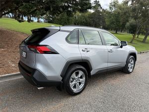<span class=keywords><strong>Toyota</strong></span> <span class=keywords><strong>RAV4</strong></span> GX 2.5P HV ECVT AWD SUV/5D/5S 2024 d'<span class=keywords><strong>occasion</strong></span>, confort premium, sécurité intelligente, prête à être expédiée - Product Image 5
