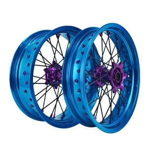 Jantes <span class=keywords><strong>Supermotard</strong></span> CNC en aluminium forgé de 17 pouces pour EXC 500 450 350 <span class=keywords><strong>250</strong></span> 300 125, pour la course <span class=keywords><strong>Supermotard</strong></span> et le Motocross PRO - Product Image 5