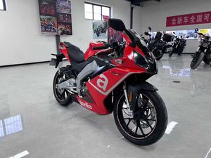 Moto <span class=keywords><strong>de</strong></span> rue Aprilia <span class=keywords><strong>d</strong></span>'<span class=keywords><strong>occasion</strong></span> à essence avec refroidissement par eau, injection électronique <span class=keywords><strong>de</strong></span> carburant, 150cc, équipée <span class=keywords><strong>d</strong></span>'ABS, modèle chinois 150 - Product Image 2