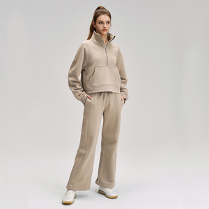 Ensemble de sport doublé polaire : Sweat-shirt zippé à col montant et pantalon de yoga large à cordon de serrage en coton – Ensemble deux pièces - Product Image 6