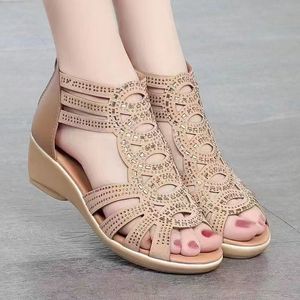 Sandales d'été compensées pour femme, style romain, à bout ouvert, en PU tendance, effet gelée - Product Image 4