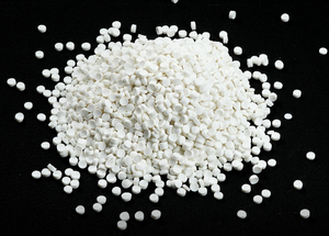 Extrusion de granules de résine de PVC vierge pour tubes d'emballage cosmétique de qualité supérieure et raccords de tuyauterie - Product Image 6