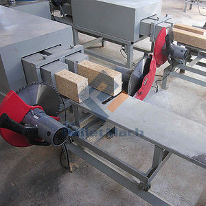 Pies de paleta de madera Línea de producción de bloques de aserrín Pies de paleta de madera Máquina de extrusión - Product Image 3