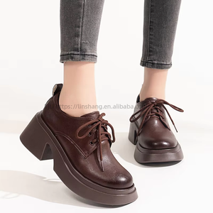 Chaussures à talons épais de style britannique pour femmes, grande taille, bout rond, chaussures décontractées à talons hauts en cuir, nouvelle collection printemps - Product Image 1