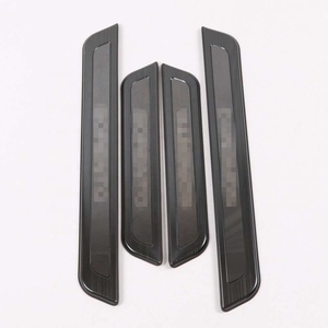 WZXD Prix d'usine Nouvelle Arrivée Accessoires Intérieurs Plaque de seuil de porte en carbone pour 2021 - Product Image 4