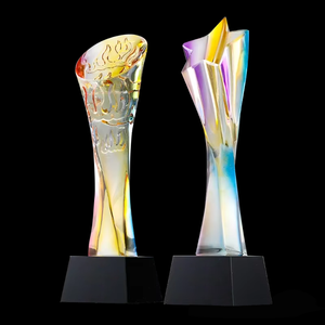 Nouveau design Crystal Craft trophée en métal personnalisé trophée d'or trophée de football de football coupe - Product Image 6