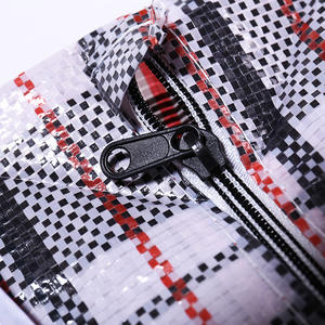 Tas Penyimpanan Anyaman Plastik Besar Bermotif Kotak-kotak dengan Pegangan Resleting, Tas Pindahan Lipat untuk Pakaian, Sprei, Bantal - Product Image 5