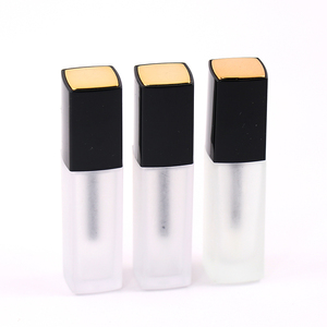 Tùy Chỉnh Rỗng Rõ Ràng Frosted Glass Đen Quảng Trường Lip Gloss Ống Container Với Đầu Vàng - Product Image 1