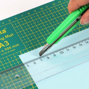 Foska Fournitures de bureau Opp Bag Pack Sûr à utiliser 4 couleurs Coque en plastique <span class=keywords><strong>Couteau</strong></span> rétractable avec lames en métal - Product Image 4