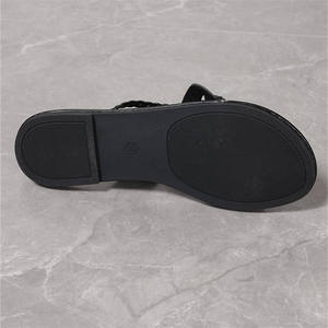 2025 여름 새로운 여성용 샌들 슬리퍼 큰 발가락 커버 미끄럼 방지 빛 여성용 편안한 유행 플랫 바닥 비치 - Product Image 6