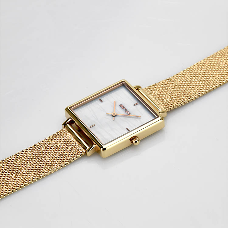 4 index rose gold