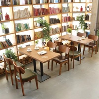 Table de restaurant en bois massif avec pieds en métal personnalisables de style japonais moderne et ensemble de chaises en cuir pour restaurants, cafés, maison et bureau