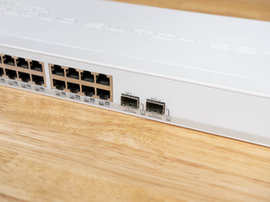 สวิตช์เครือข่าย MikroTik Cloud Router แบบจัดการได้ 24 พอร์ต รุ่น <span class=keywords><strong>CRS326</strong></span>-<span class=keywords><strong>24G</strong></span>-<span class=keywords><strong>2S</strong></span>+<span class=keywords><strong>RM</strong></span> - Product Image 2