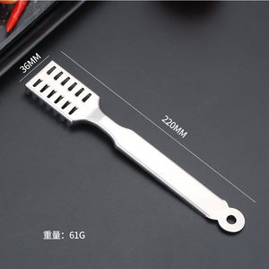 Cepillo para Desescamar Pescado en Forma de Triángulo DFT14, Acero Inoxidable - Product Image 4