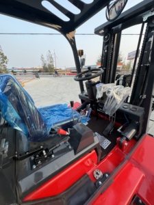 Carretilla elevadora 4x4 para terreno rugoso <span class=keywords><strong>4T</strong></span> terreno rugoso 3ton/3.5ton carretilla elevadora todoterreno articulada carretilla elevadora todoterreno - Product Image 2