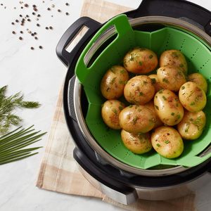 Panier vapeur en silicone idéal pour cuire à la vapeur les légumes, le poisson et plus encore, compatible lave-vaisselle, résistant à la chaleur (vert) - Product Image 1