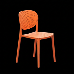 Chaise en plastique orange moderne avec dossier solide |   Meubles de salon légers et empilables pour usage en café, avec rembourrage en mousse et revêtement en maille - Product Image 1