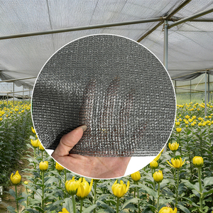 Toile <span class=keywords><strong>d</strong></span>'<span class=keywords><strong>ombrage</strong></span> et <span class=keywords><strong>filet</strong></span> de protection respirant pour laitues, idéal pour la culture des légumes en extérieur dans les jardins potagers - Product Image 1