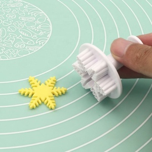 <span class=keywords><strong>Emporte</strong></span>-pièces et moules en plastique flocon de neige de Noël pour la décoration de biscuits et de gâteaux, outil de modelage d'argile - Product Image 6