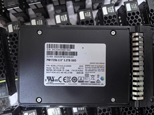 HORNG SHING Disque SSD utilisé MZWLL3T2HAJQ-00005 PM1725B U.2 3.2T SATA 6Gbps SSD - Product Image 6