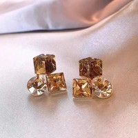 Pendientes de mujer de cubo de moda 2024, pendientes de tuerca de cristal elegantes para niñas, joyería de individualización