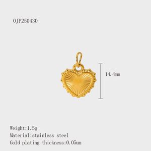 Pendentif personnalisé avec incrustation de strass, plaqué or 18 carats - Product Image 2
