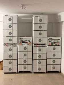 Système d'énergie <span class=keywords><strong>solaire</strong></span> hybride complet à <span class=keywords><strong>prix</strong></span> avantageux et de haute qualité 30KW 50KW 80KW 100KW 125KW avec panneaux solaires et batterie au lithium - Product Image 4