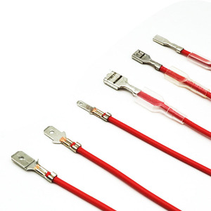 2.8/4.8/6.3 mm Fiş Unitech Yaylı Terminal Dişi Yalıtımlı Makine Ekipmanları Kablo Kablo İle Üretim Spade Konnektör Üretimi - Product Image 2