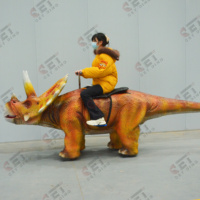 Équipement de parc d'attractions animatronique : Modèle de dinosaure électrique marcheur Triceratops pour centre commercial