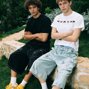 <span class=keywords><strong>Pantaloncini</strong></span> Cargo da Uomo Oversize in Denim Lavaggio Chiaro, Gamba Larga, Lunghezza al Polpaccio, con Multitasche, Stile Streetwear - Vendita all'Ingrosso - Product Image 6
