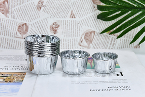 Fogli di <span class=keywords><strong>Alluminio</strong></span> Dorato e Argentato Impermeabili e Oleorepellenti a Doppio Lato con Bordo Arrotolato per Cupcake - Product Image 4