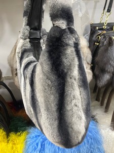 Femmes grande <span class=keywords><strong>capacité</strong></span> décontracté véritable sac en fourrure lapin Chinchilla sac à main hiver mode <span class=keywords><strong>Rex</strong></span> lapin fourrure sacs à main - Product Image 5